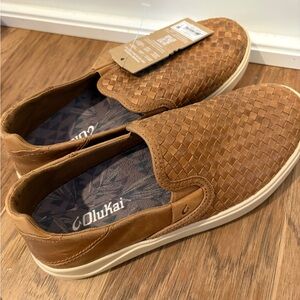 New OluKai Shoes-Men’s but could be unisex